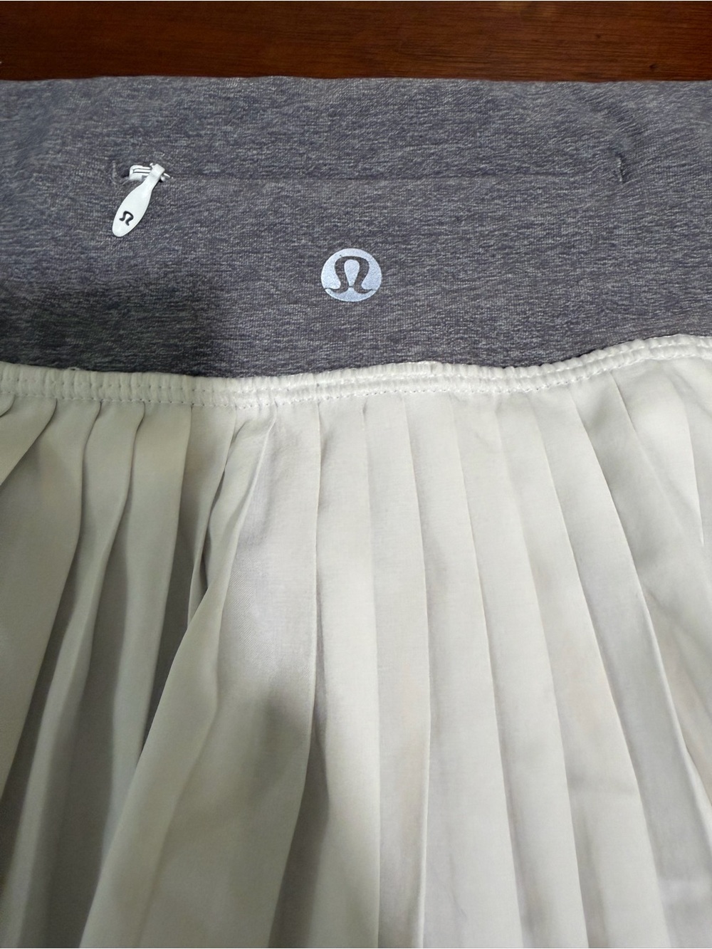 lululemon athletica Pleated Skater Skirt in Gray Waistband and Cream Skirt